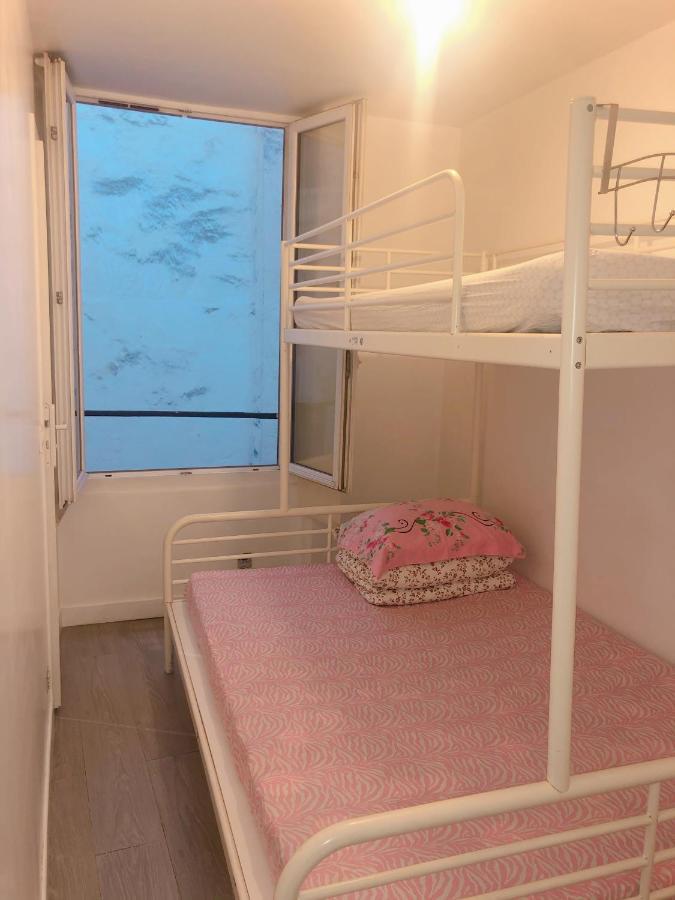 Chambre Double ou Lits Jumeaux avec Salle de Bains Privative
